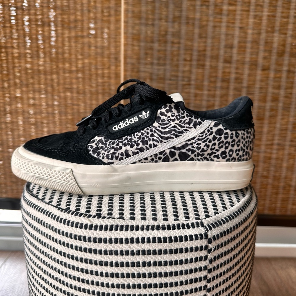 Adidas Black and White Snow Leopard Sneakers 6 6.5